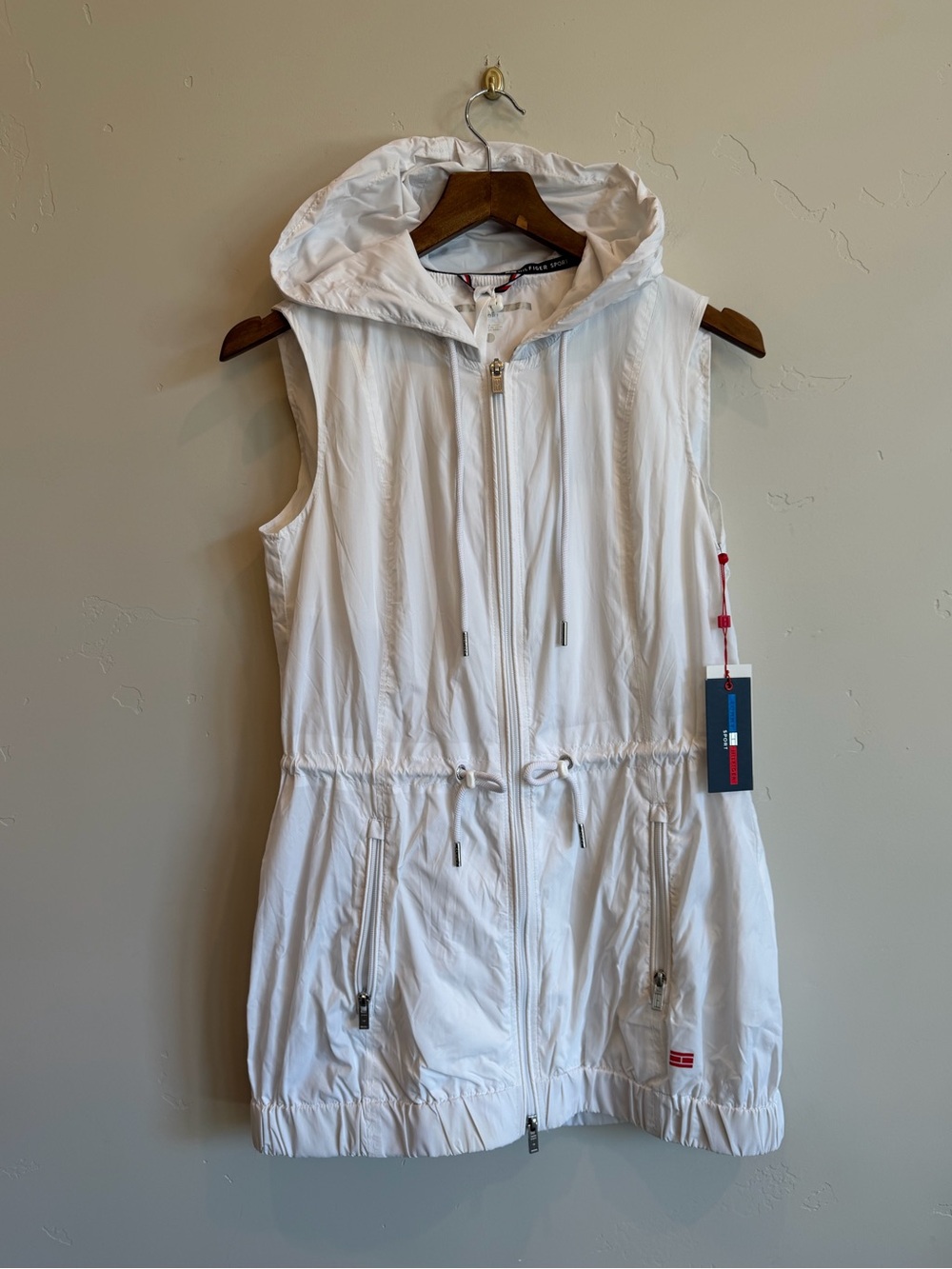 TOMMY HILFIGER White Packable Sleeveless Windbreaker Jacket Vest